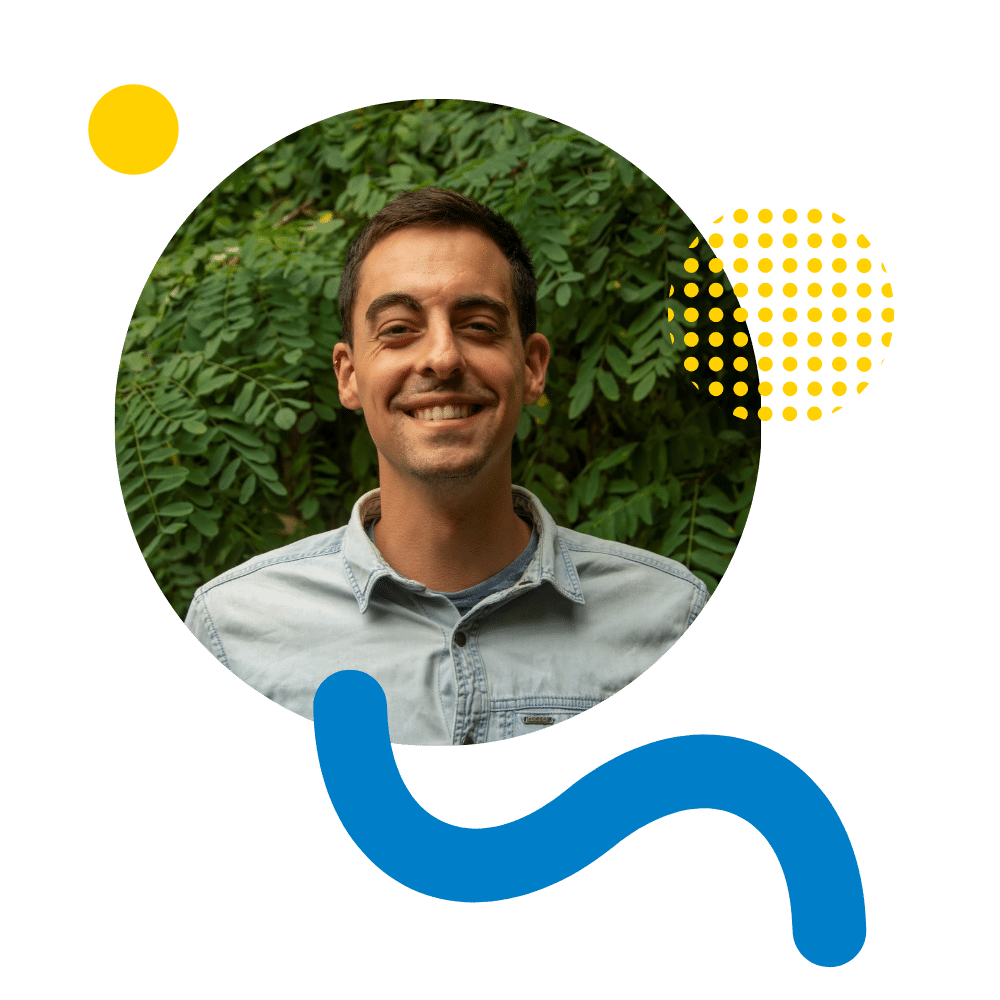 Álvaro González Pérez With Motiv
